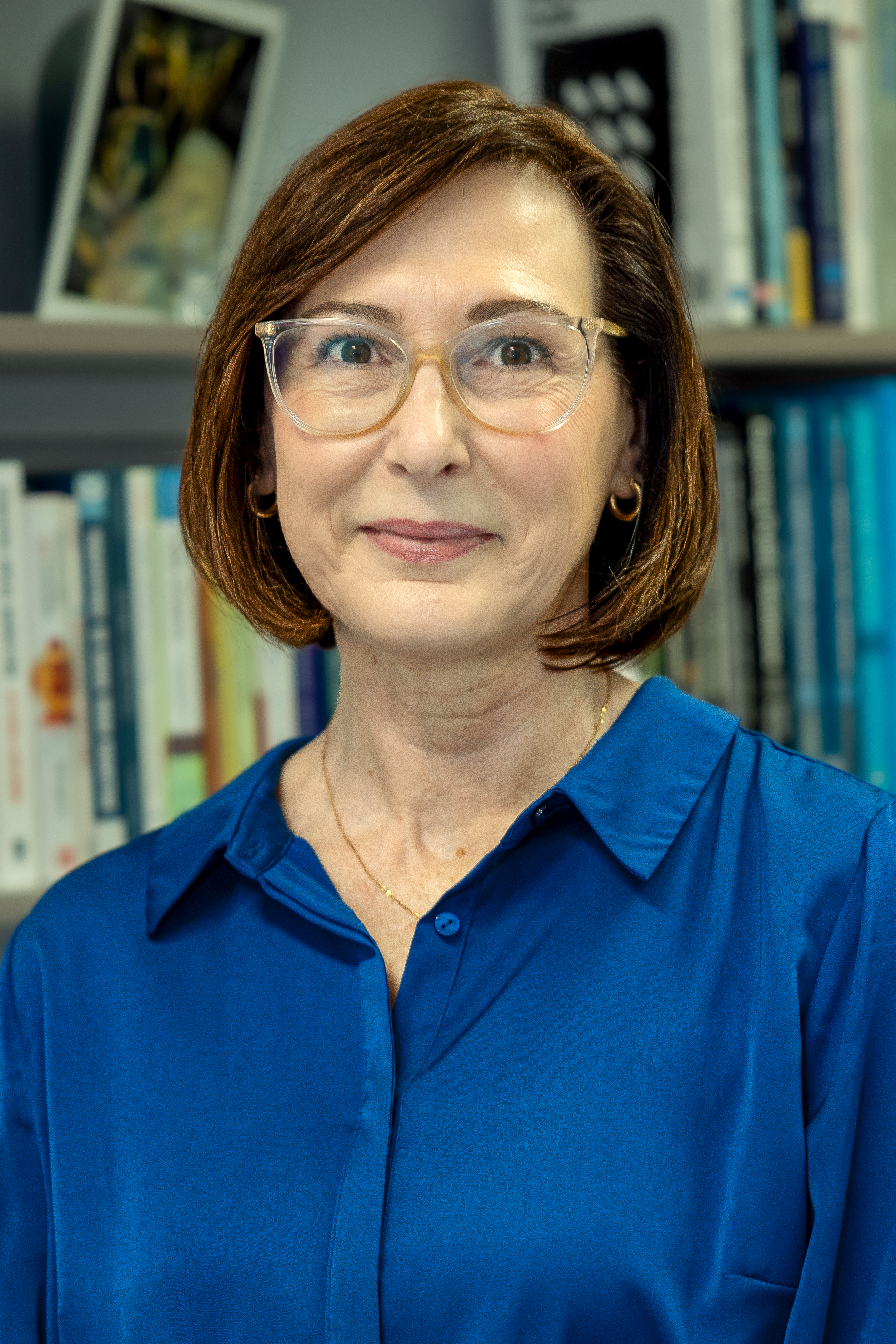 Mary Papakosmas Headshot